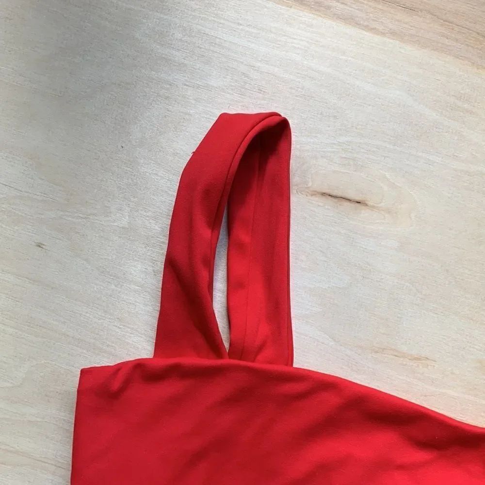 WeWoreWhat Red Bandeau Bra Top - Picture 3 of 6
